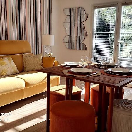 Rez-De-Chaussee Privatif Spacieux 3* D'Une Villa Centre Ville Hyères Dış mekan fotoğraf