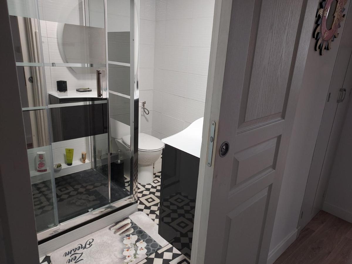Rez-De-Chaussee Privatif Spacieux 3* D'Une Villa Centre Ville Hyères Dış mekan fotoğraf
