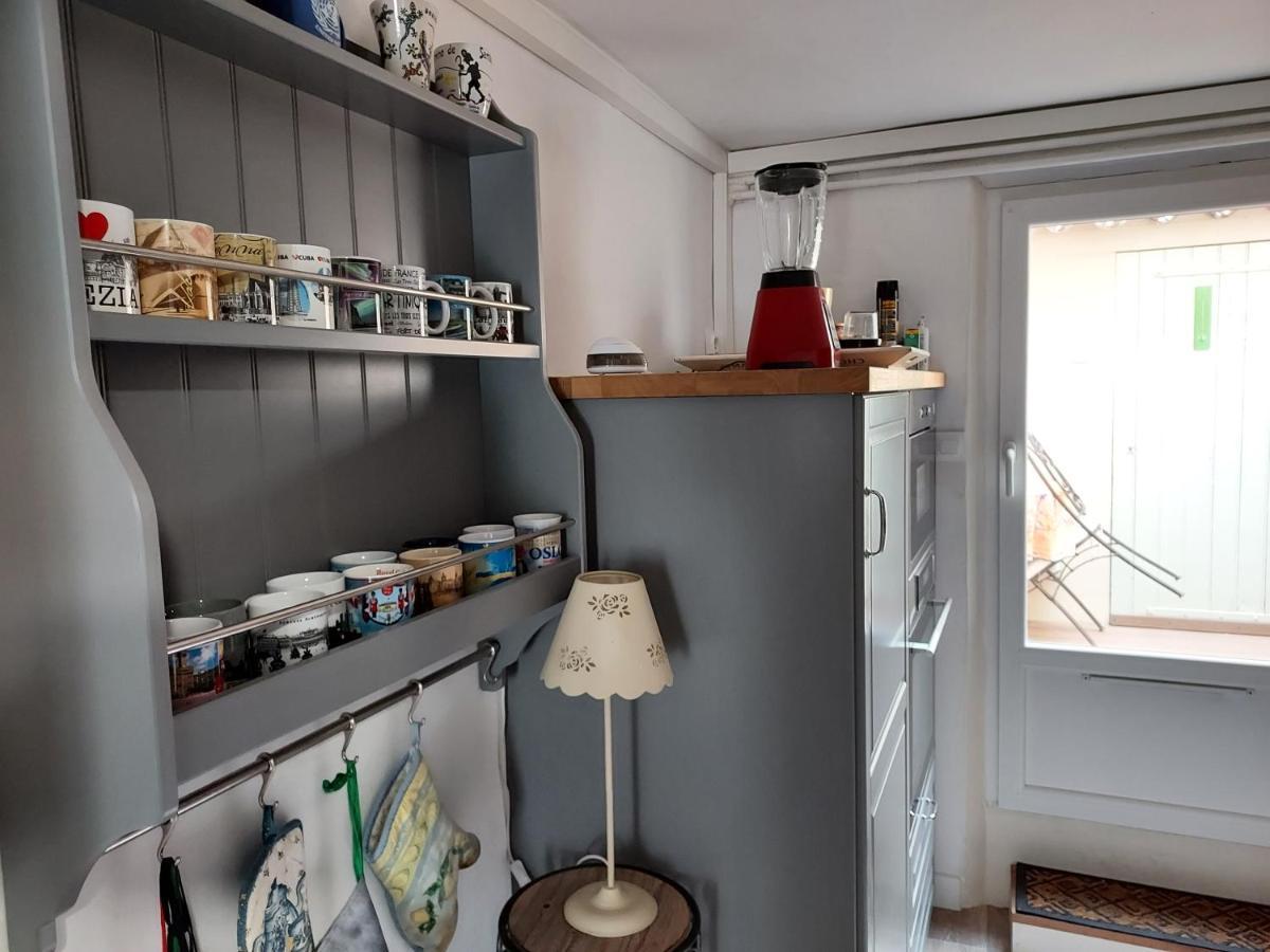 Rez-De-Chaussee Privatif Spacieux 3* D'Une Villa Centre Ville Hyères Dış mekan fotoğraf